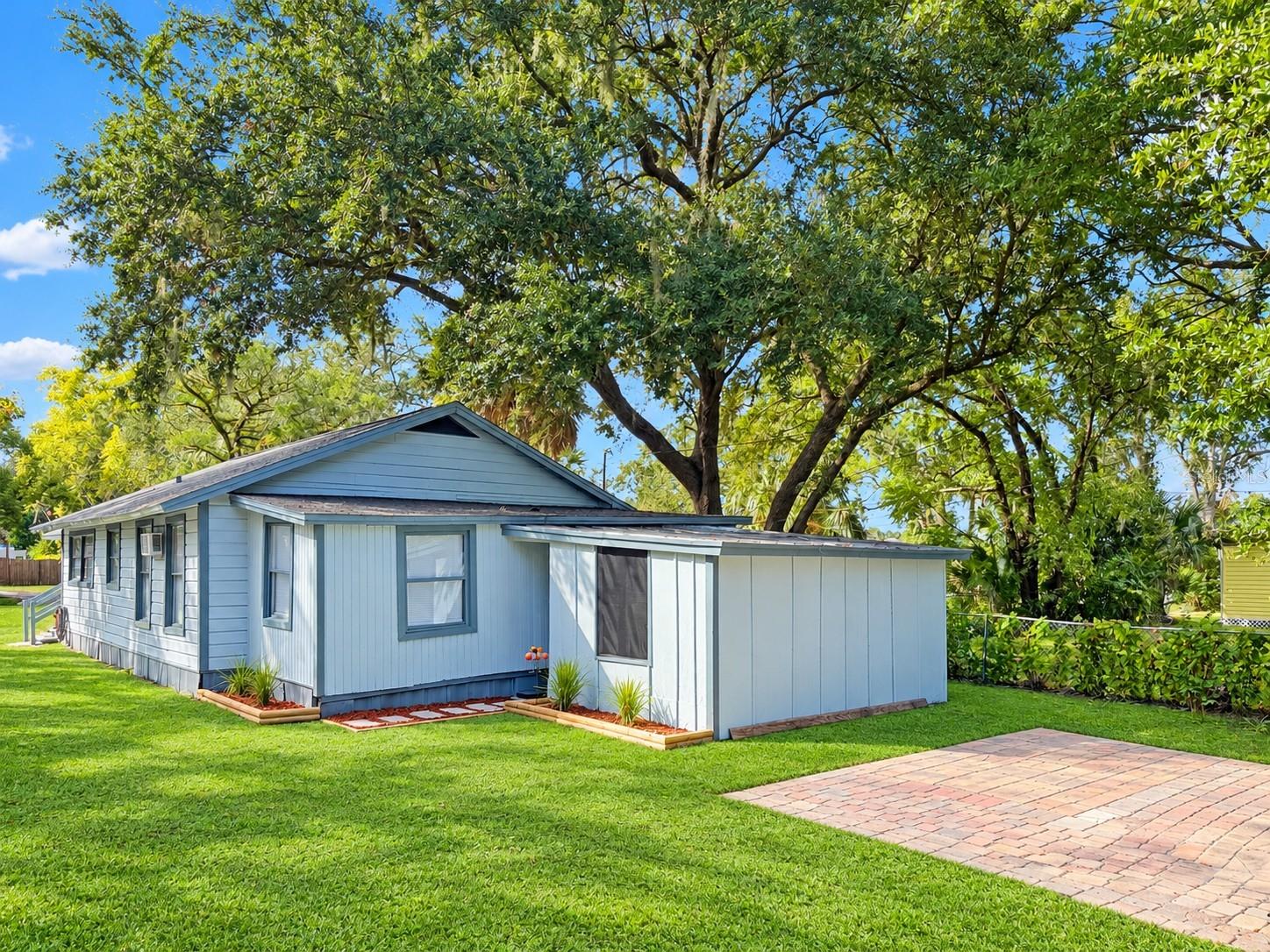 1305 S ELLIOTT STREET, Sanford, FL 32771