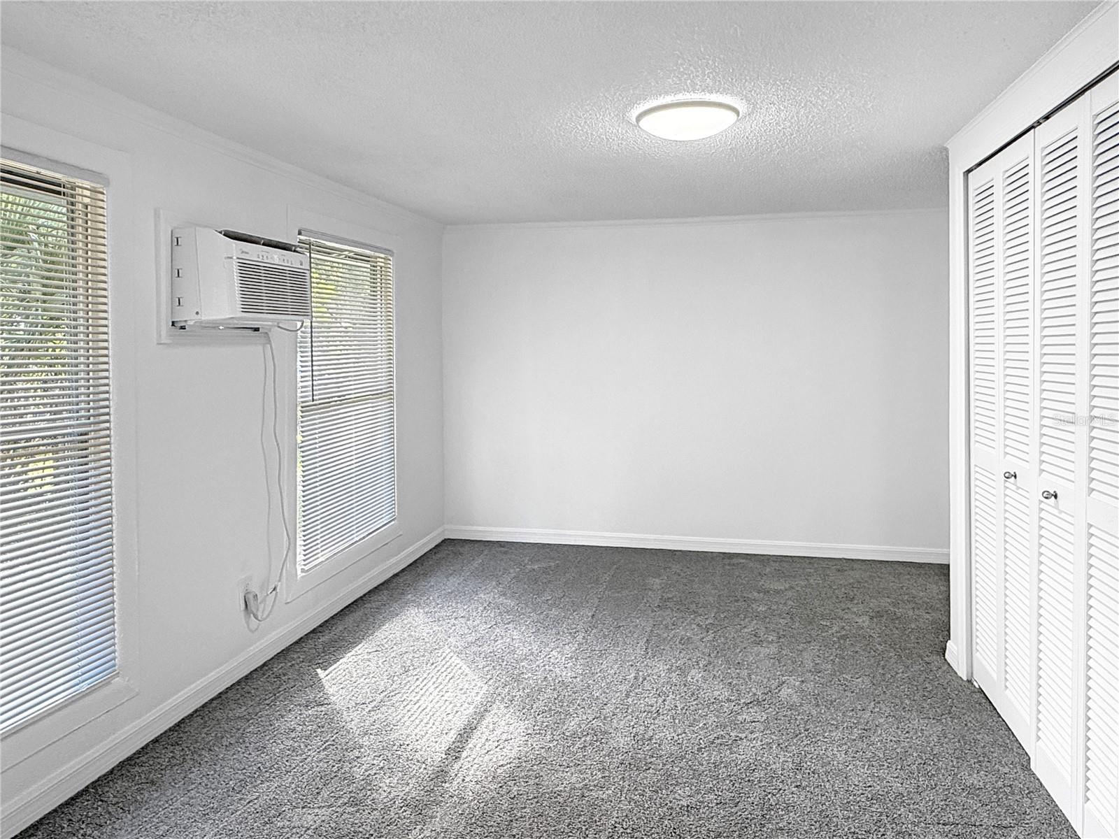 Back Unit - Primary Bedroom