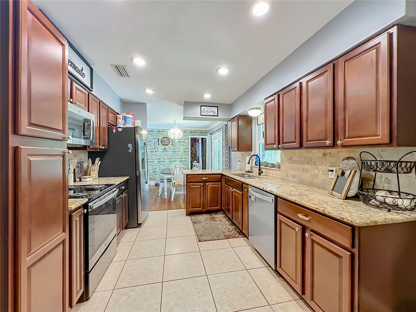 128 ALDEAN DRIVE, Sanford, FL 32771