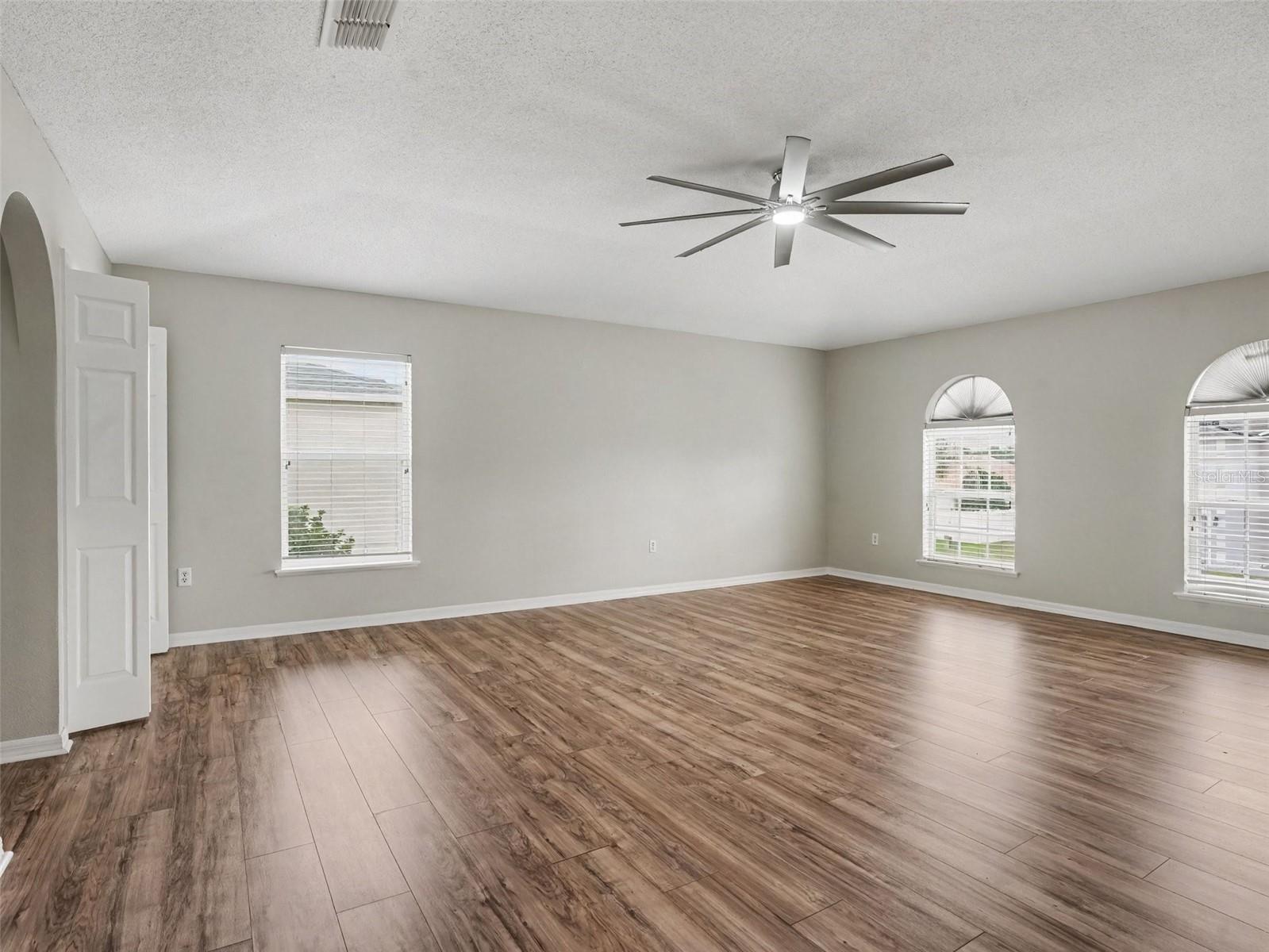 829 SUN RIDGE VILLAGE DRIVE, Winter Haven, FL 33880