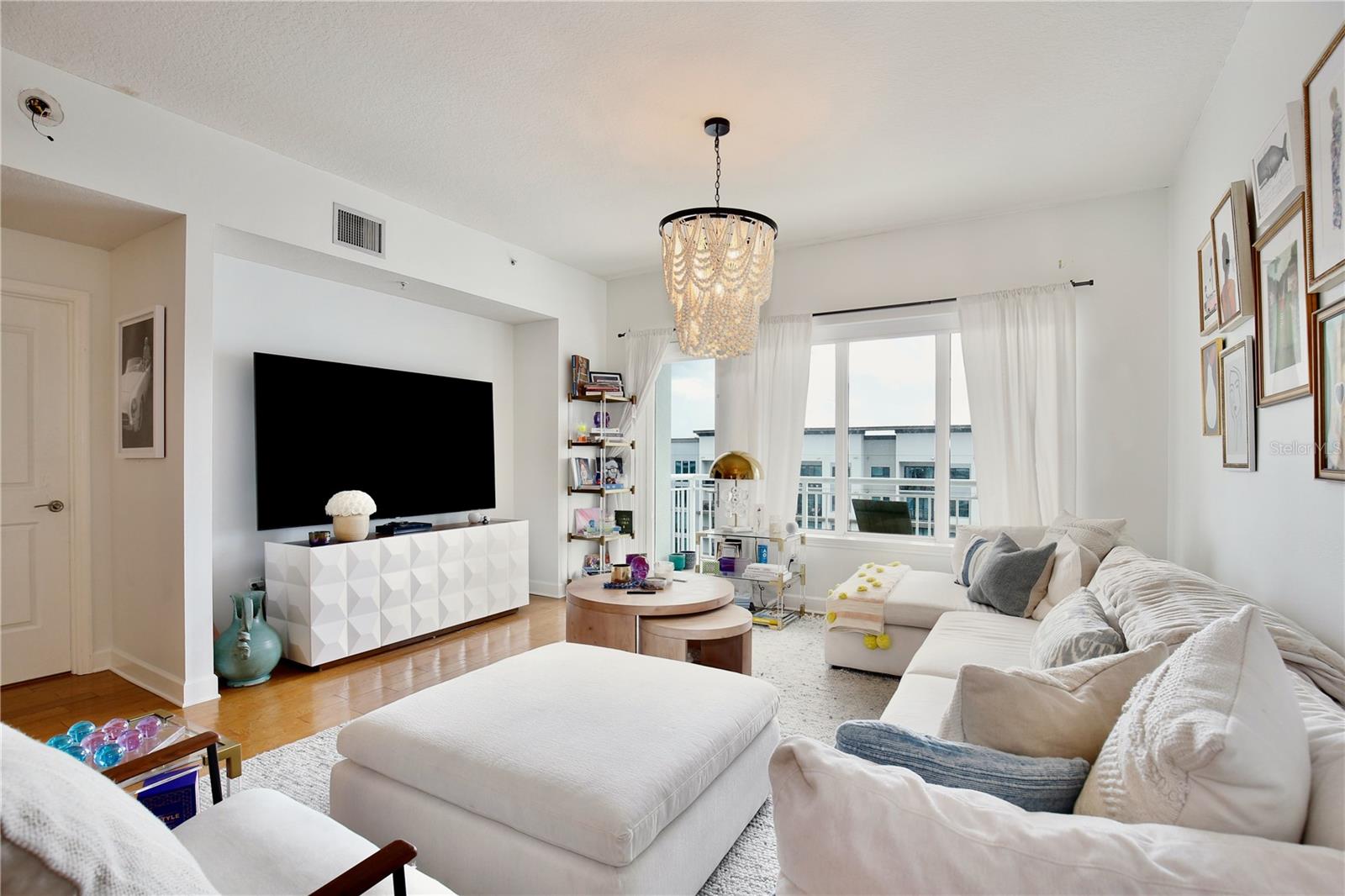 100 S EOLA DRIVE, #1413, Orlando, FL 32801