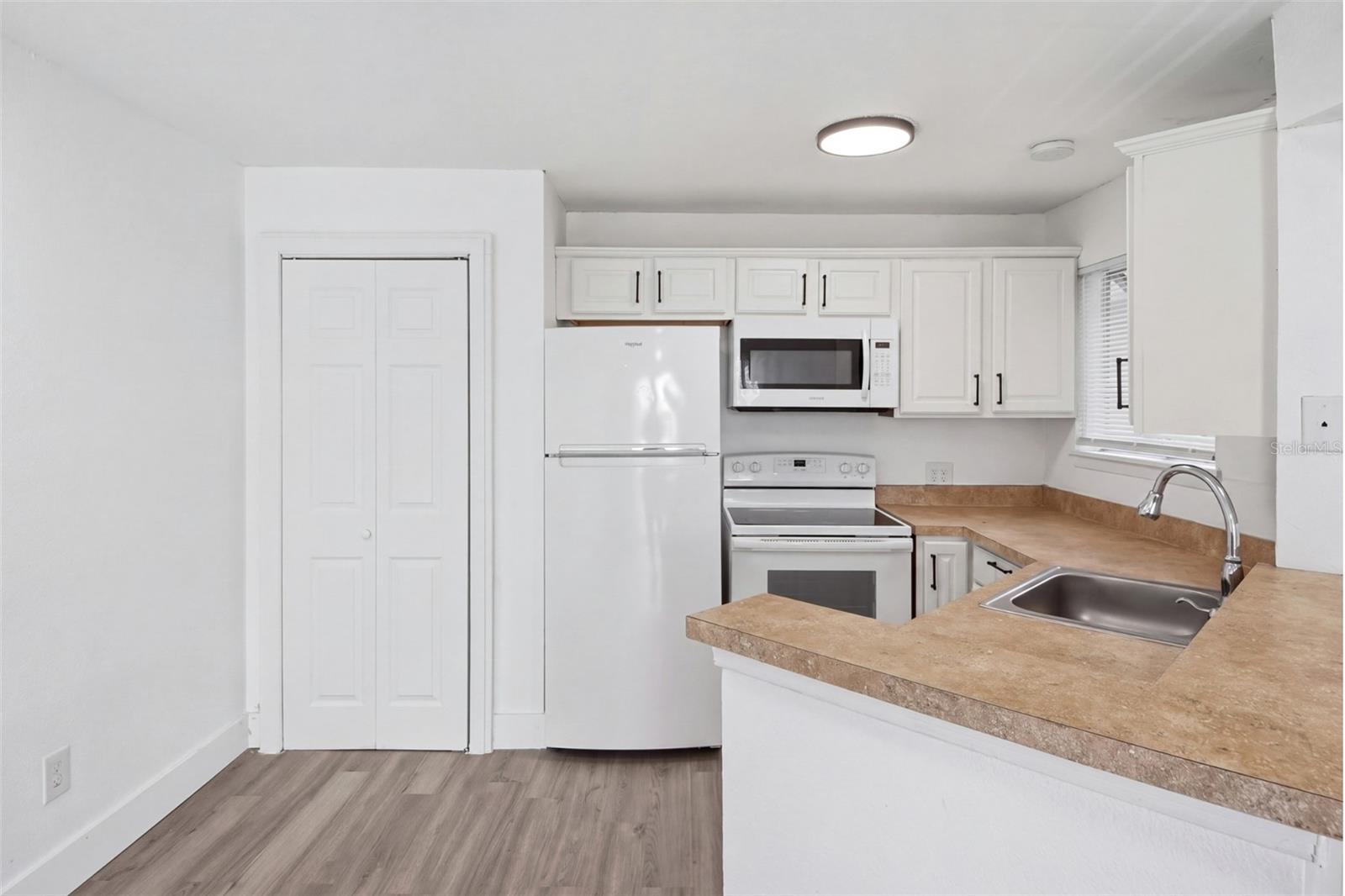 1964 LAKE ATRIUMS CIRCLE, #169, Orlando, FL 32839