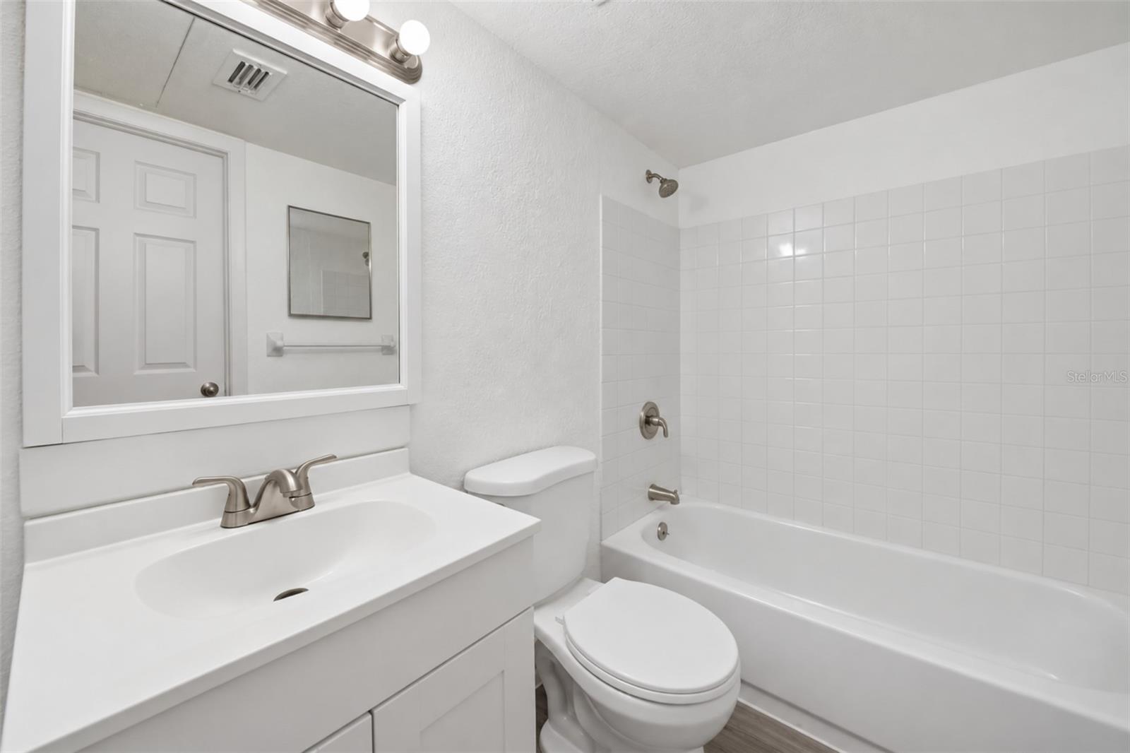 1964 LAKE ATRIUMS CIRCLE, #169, Orlando, FL 32839