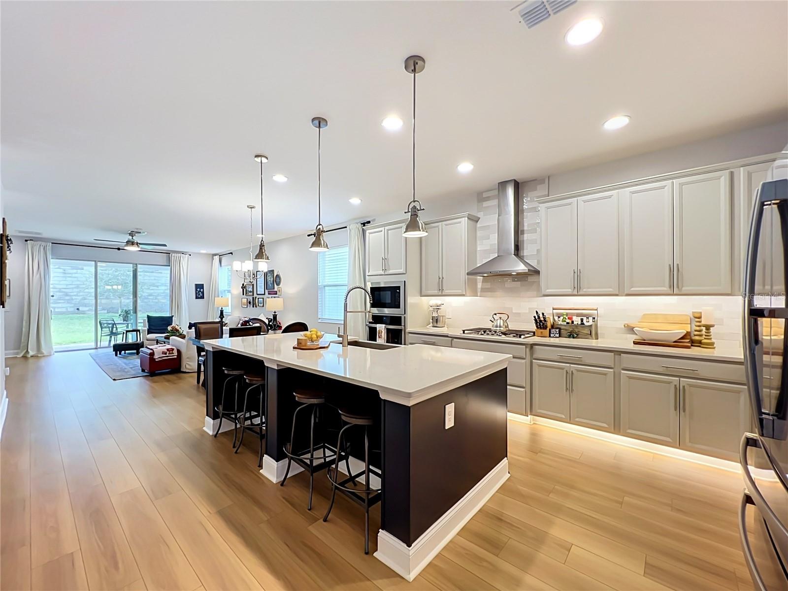 1213 FOLTZ LOOP, Oakland, FL 34787 1213 FOLTZ LOOP, Oakland, FL 34787