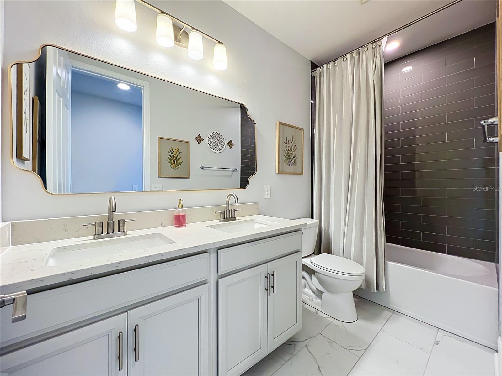 Guest Bathroom 2