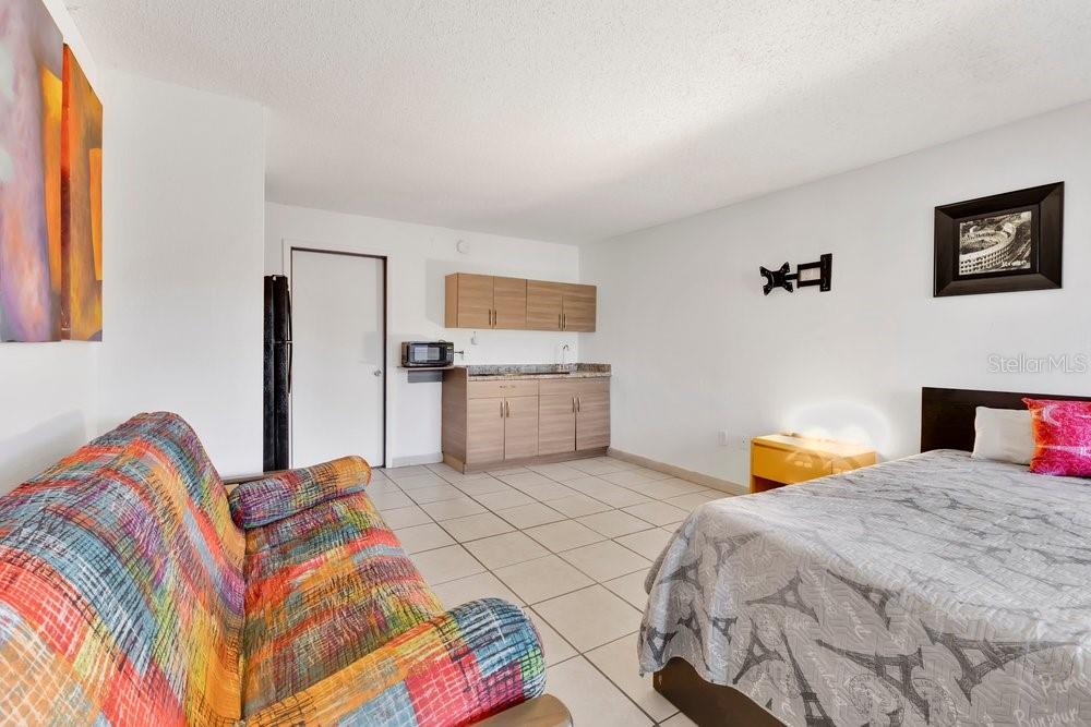 8421 S ORANGE BLOSSOM TRAIL, #420, Orlando, FL 32809 8421 S ORANGE BLOSSOM TRAIL, #420, Orlando, FL 32809