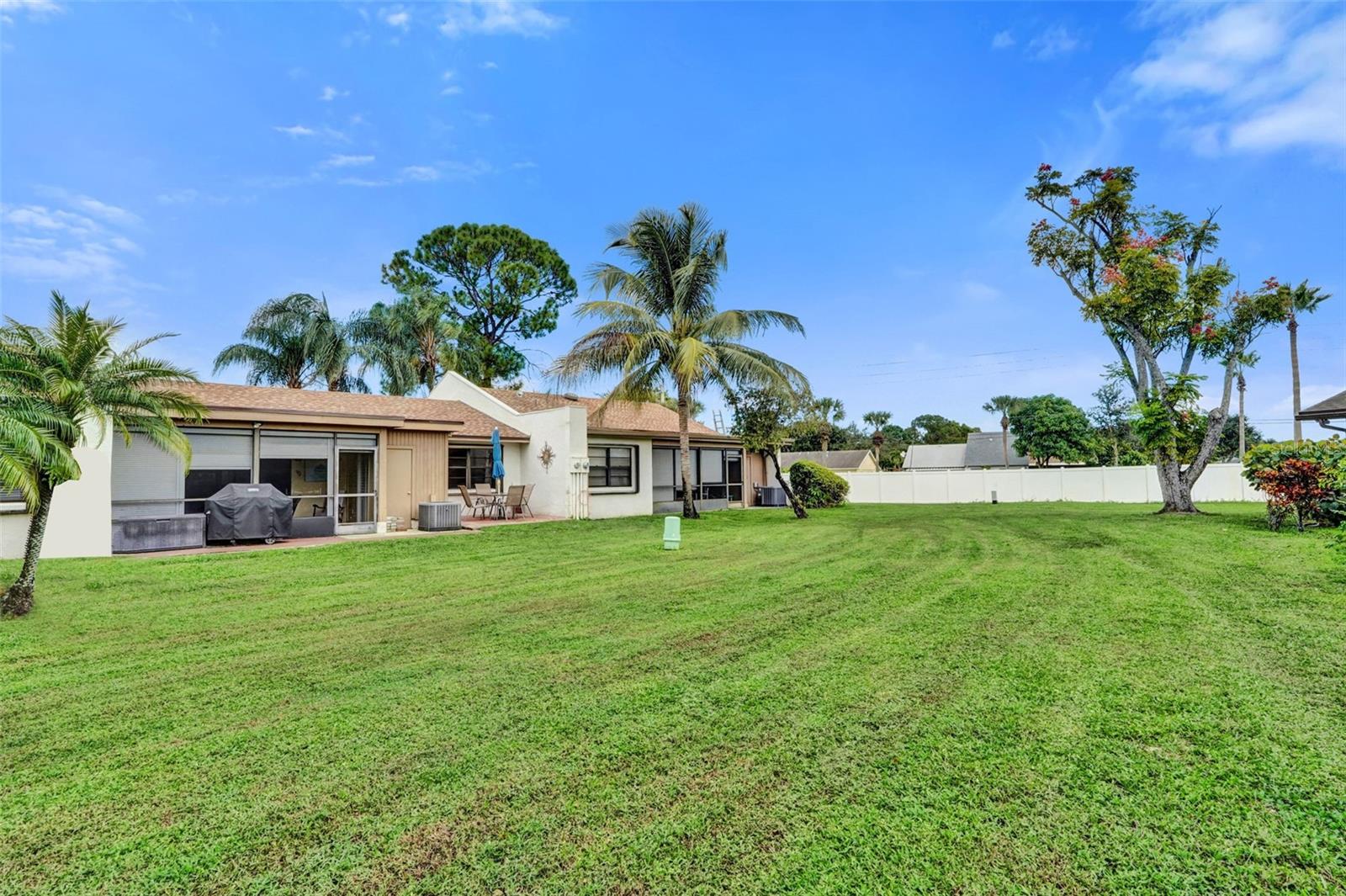 6120 FAIRFIELD CIRCLE, Greenacres, FL 33463