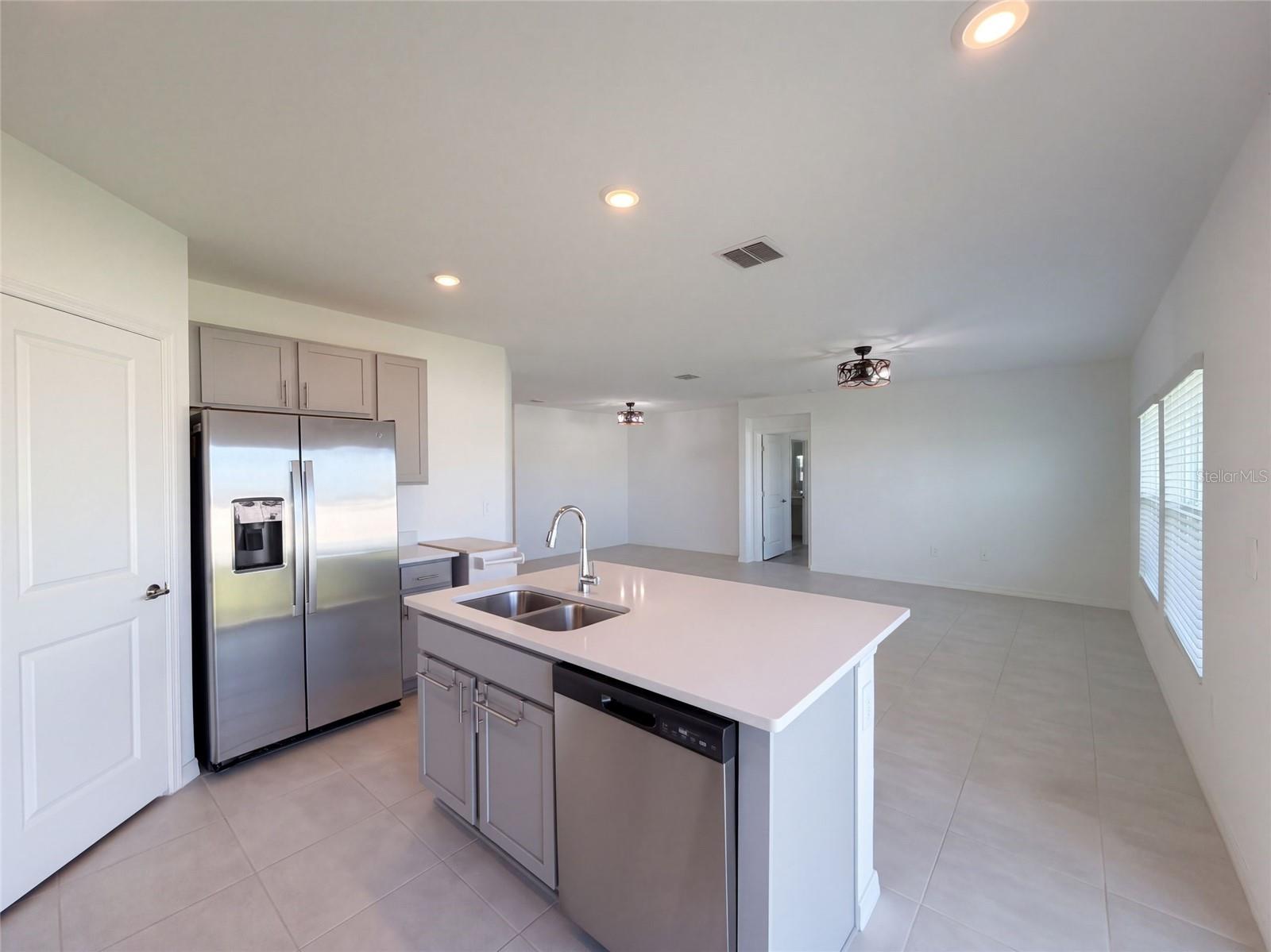 124 CITRINE LOOP, Kissimmee, FL 34758 124 CITRINE LOOP, Kissimmee, FL 34758