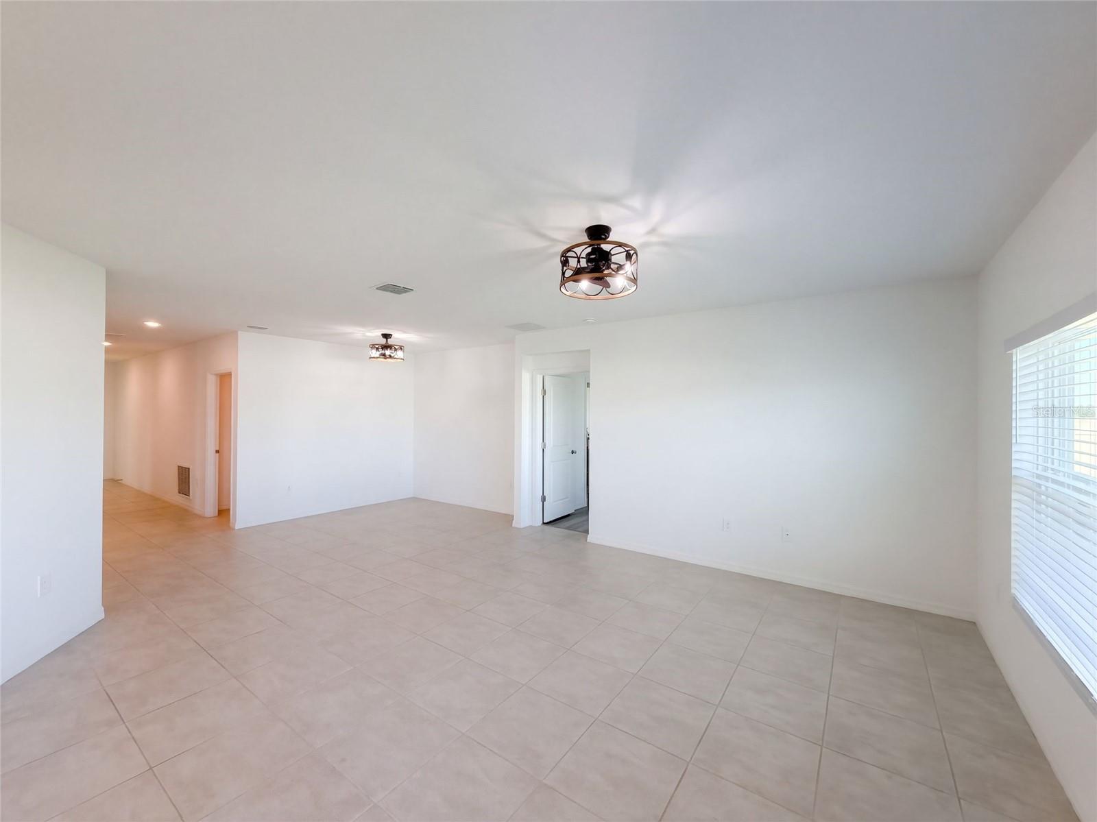 124 CITRINE LOOP, Kissimmee, FL 34758