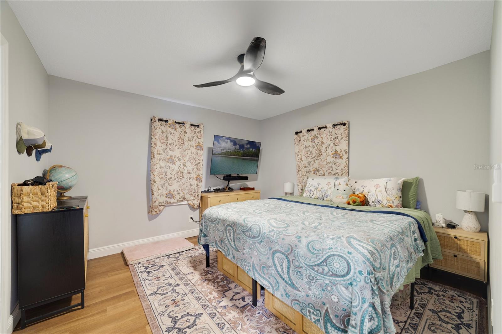 812 S LOCUST AVENUE, Sanford, FL 32771