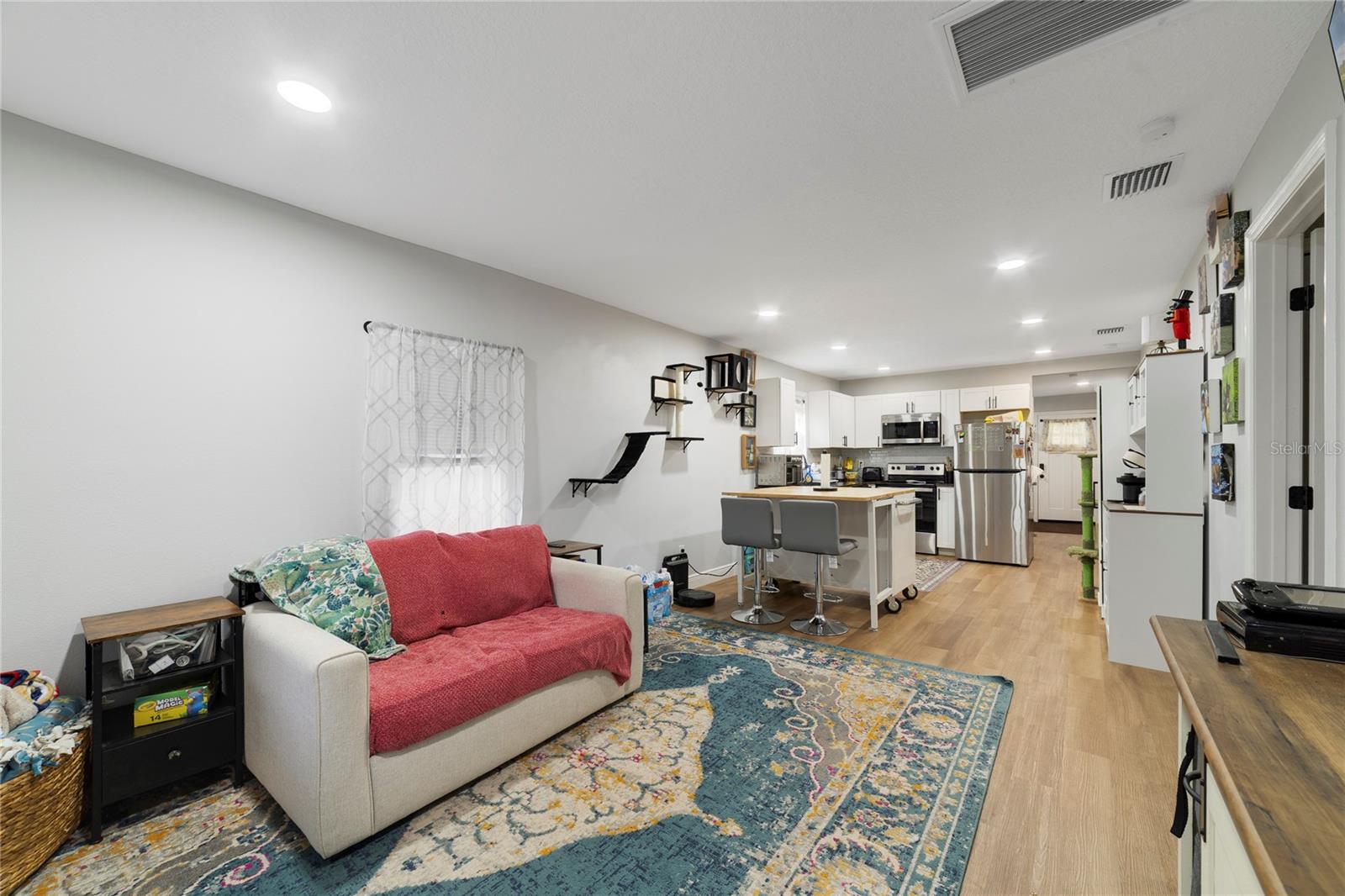 812 S LOCUST AVENUE, Sanford, FL 32771
