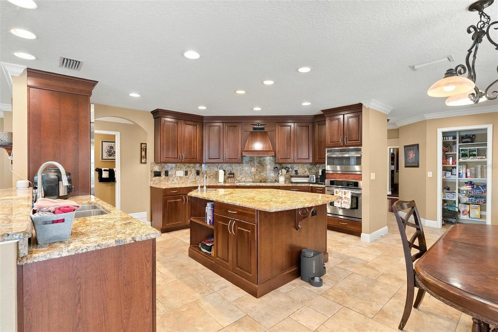 2150 W DALE CIRCLE, Deland, FL 32720