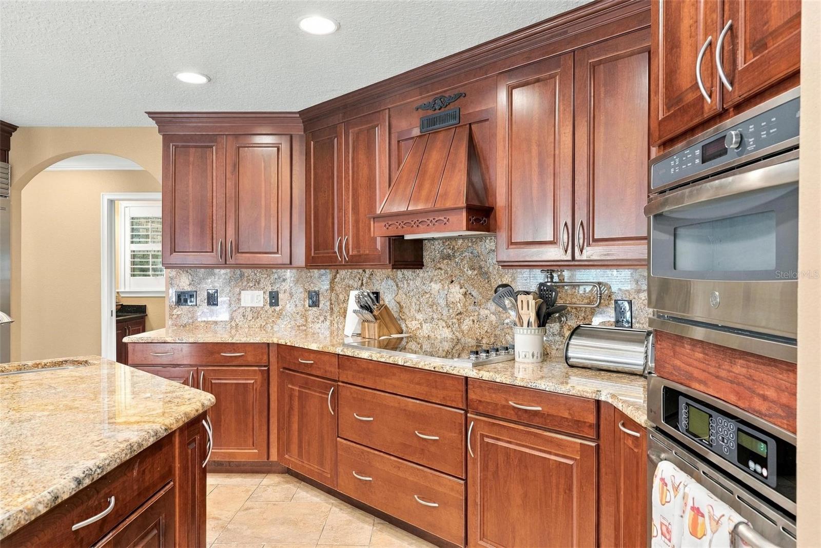 2150 W DALE CIRCLE, Deland, FL 32720
