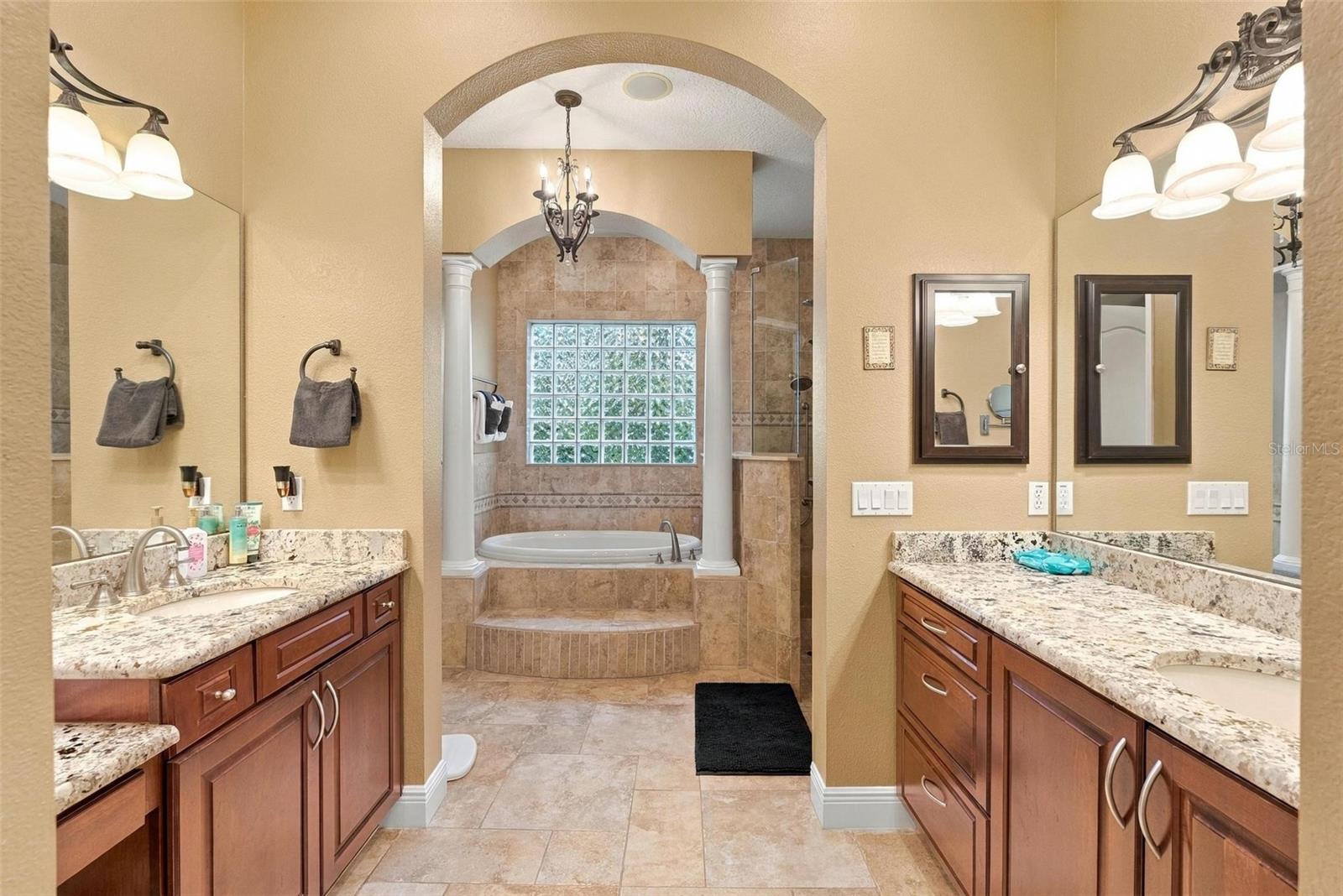 2150 W DALE CIRCLE, Deland, FL 32720