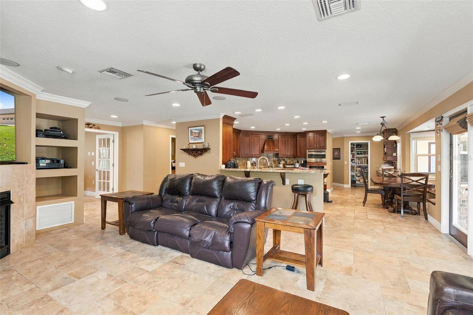 2150 W DALE CIRCLE, Deland, FL 32720