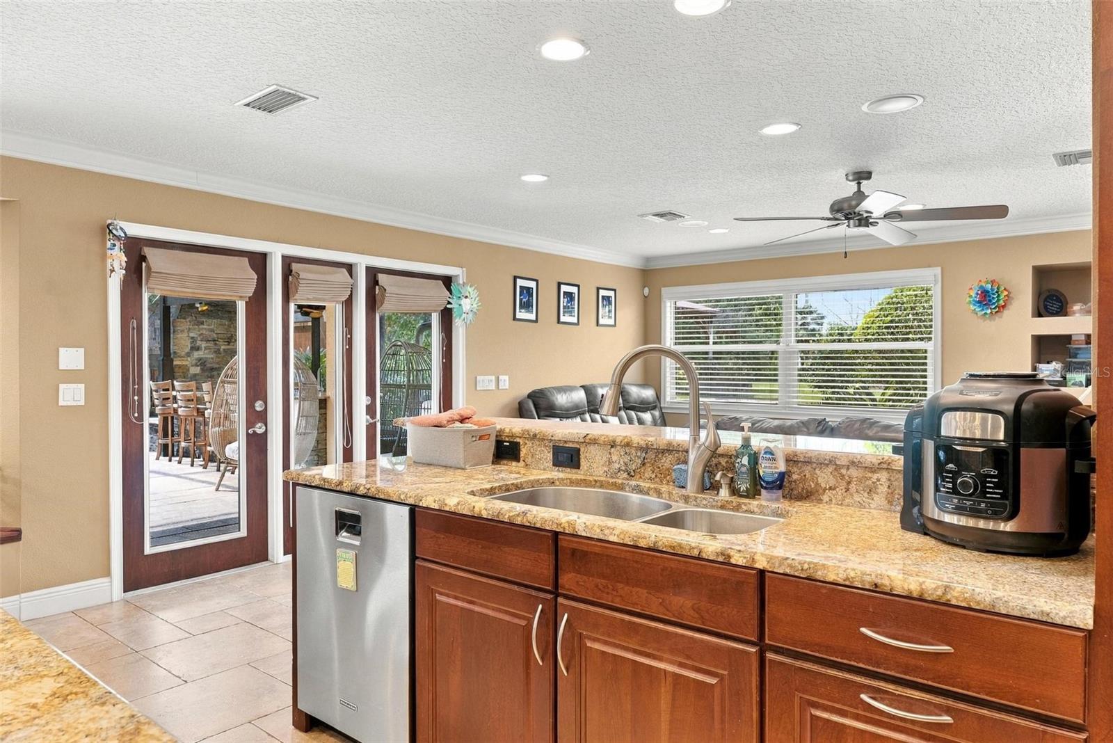 2150 W DALE CIRCLE, Deland, FL 32720
