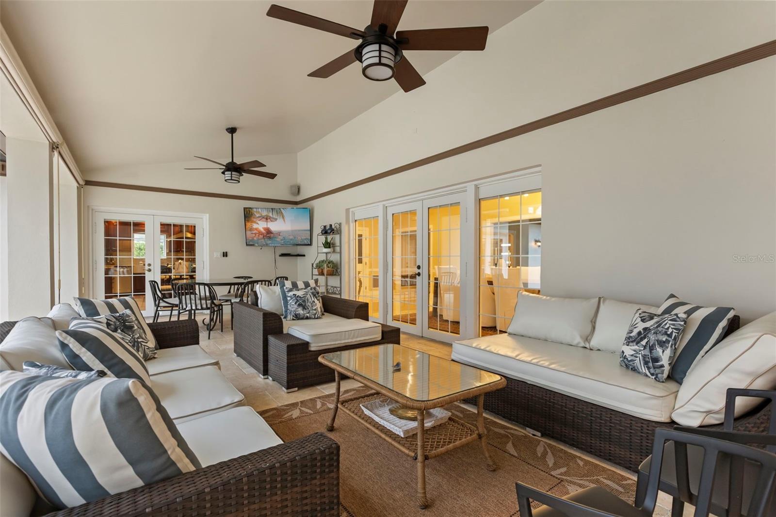 Covered Lanai Seating Area