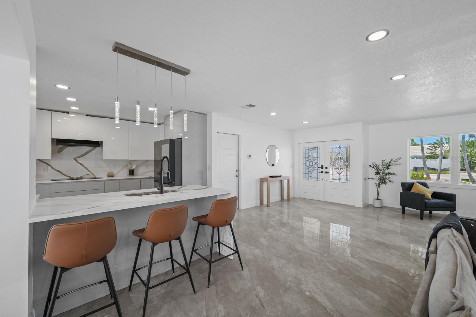 7905 9TH AVENUE S, St Petersburg, FL 33707