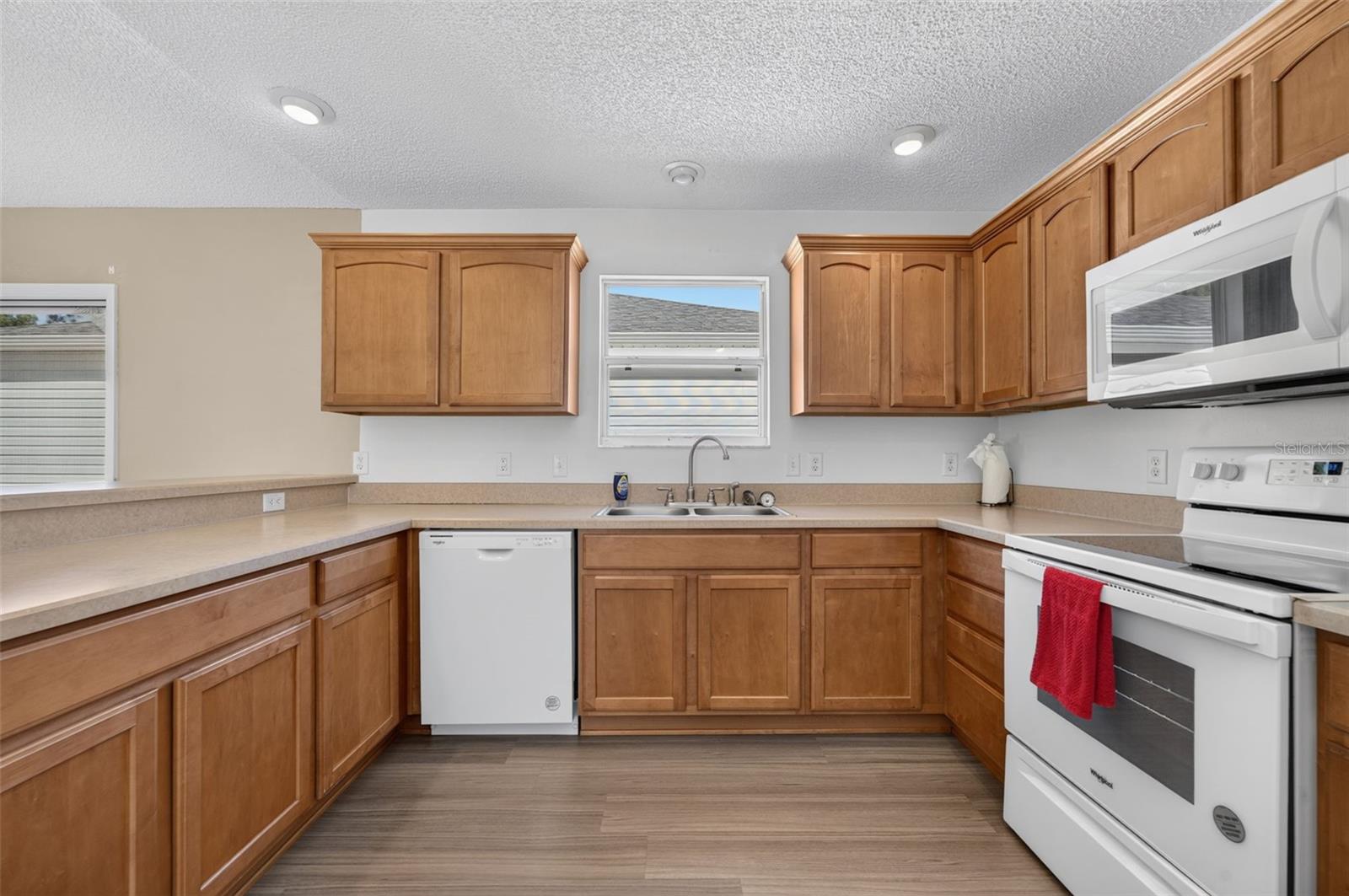 2071 JASPER WAY, The Villages, FL 32162 2071 JASPER WAY, The Villages, FL 32162