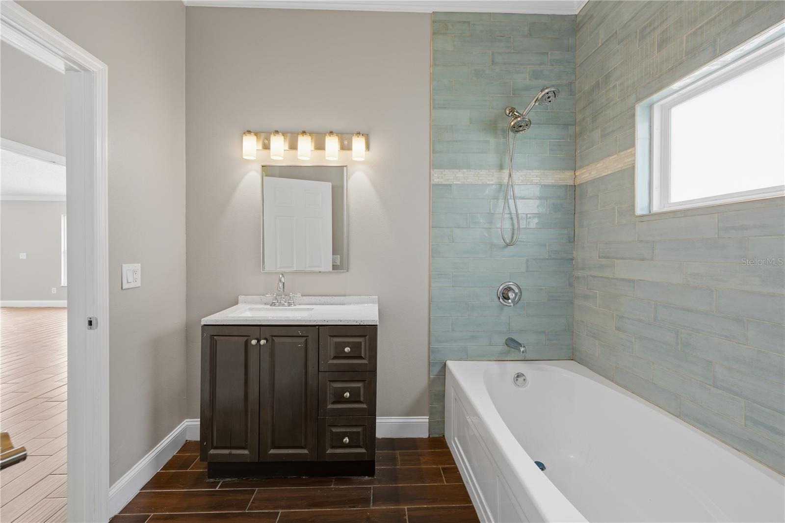 Primary EnSuite Bath