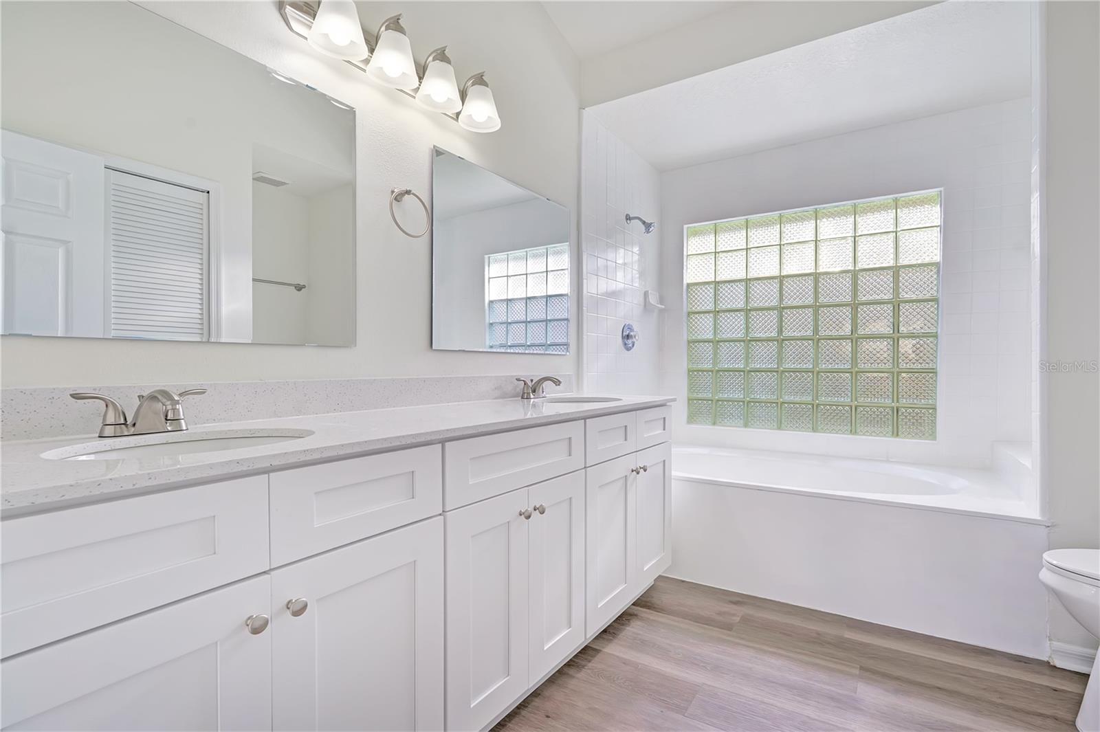 1428 ABBERTON DRIVE, Orlando, FL 32837