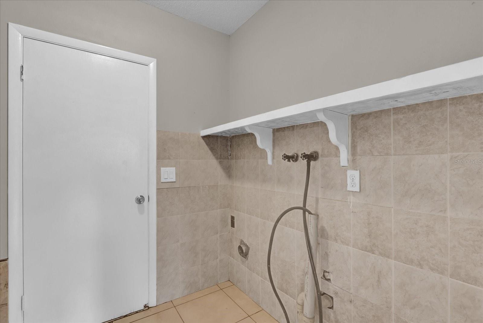2533 EDGEWATER AVENUE, New Smyrna Beach, FL 32168