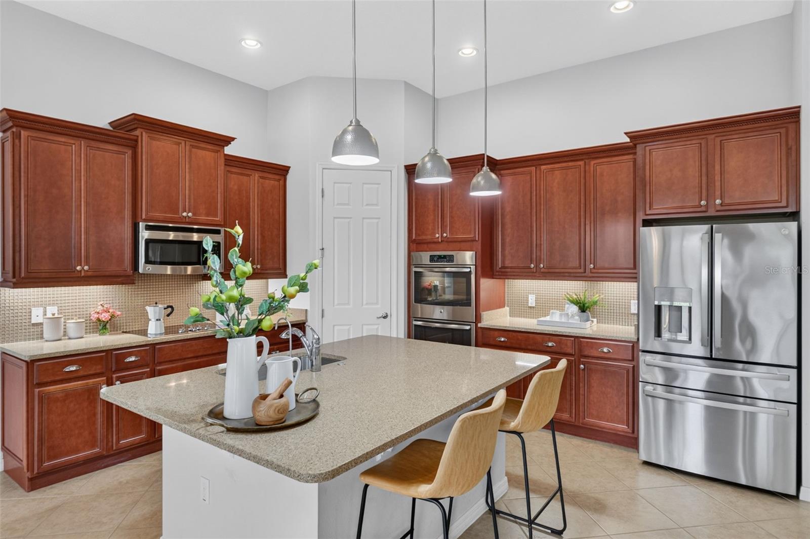 555 TAPATIO LANE, Poinciana, FL 34759