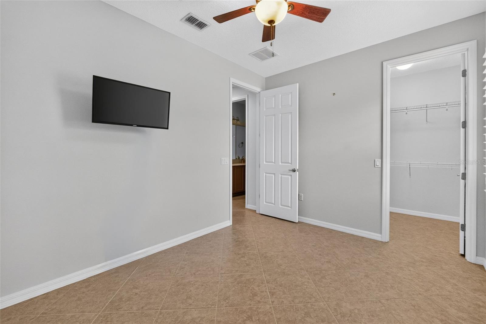 555 TAPATIO LANE, Poinciana, FL 34759