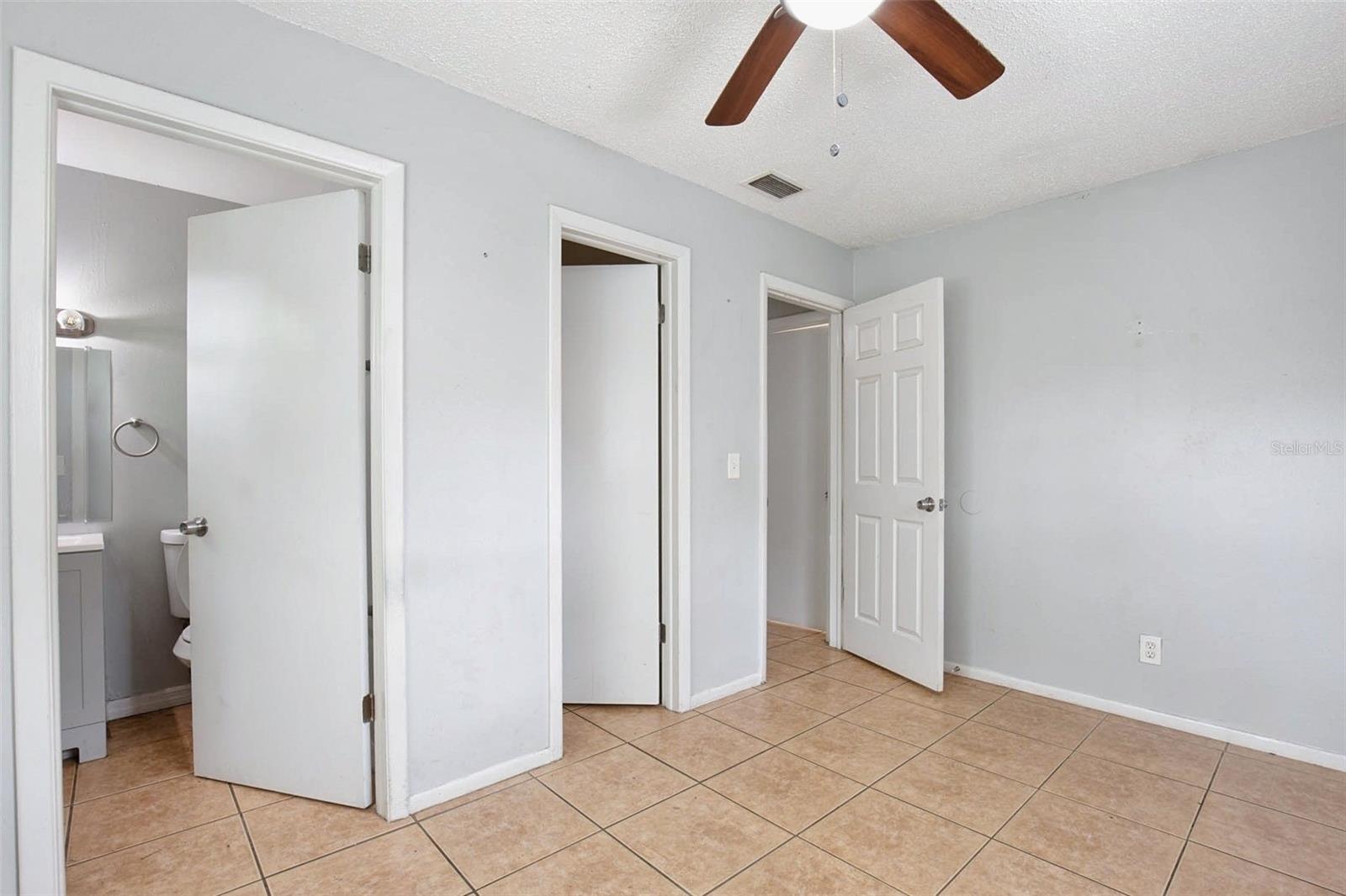4317 PORPOISE DRIVE, Tampa, FL 33617