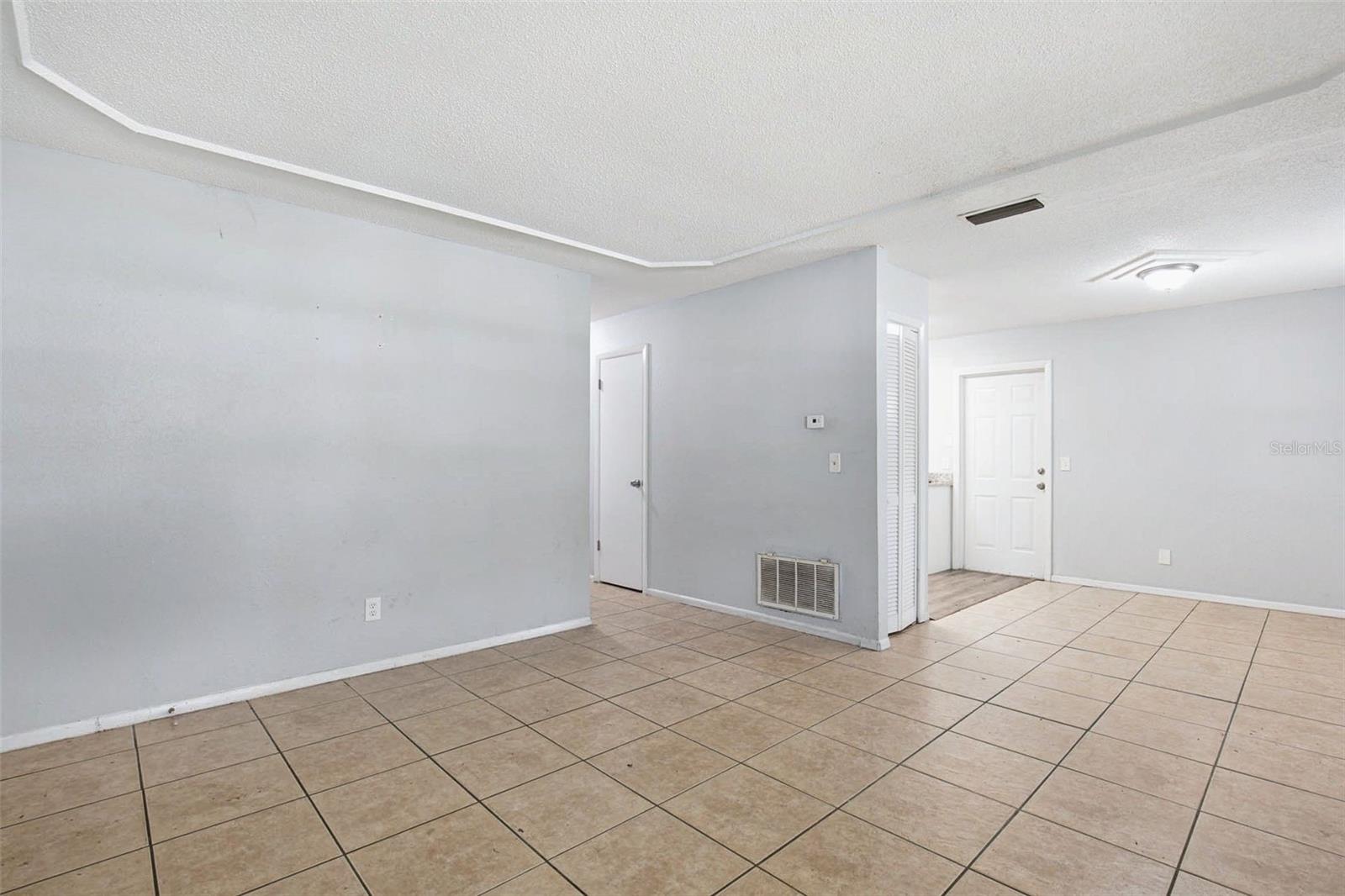 4317 PORPOISE DRIVE, Tampa, FL 33617