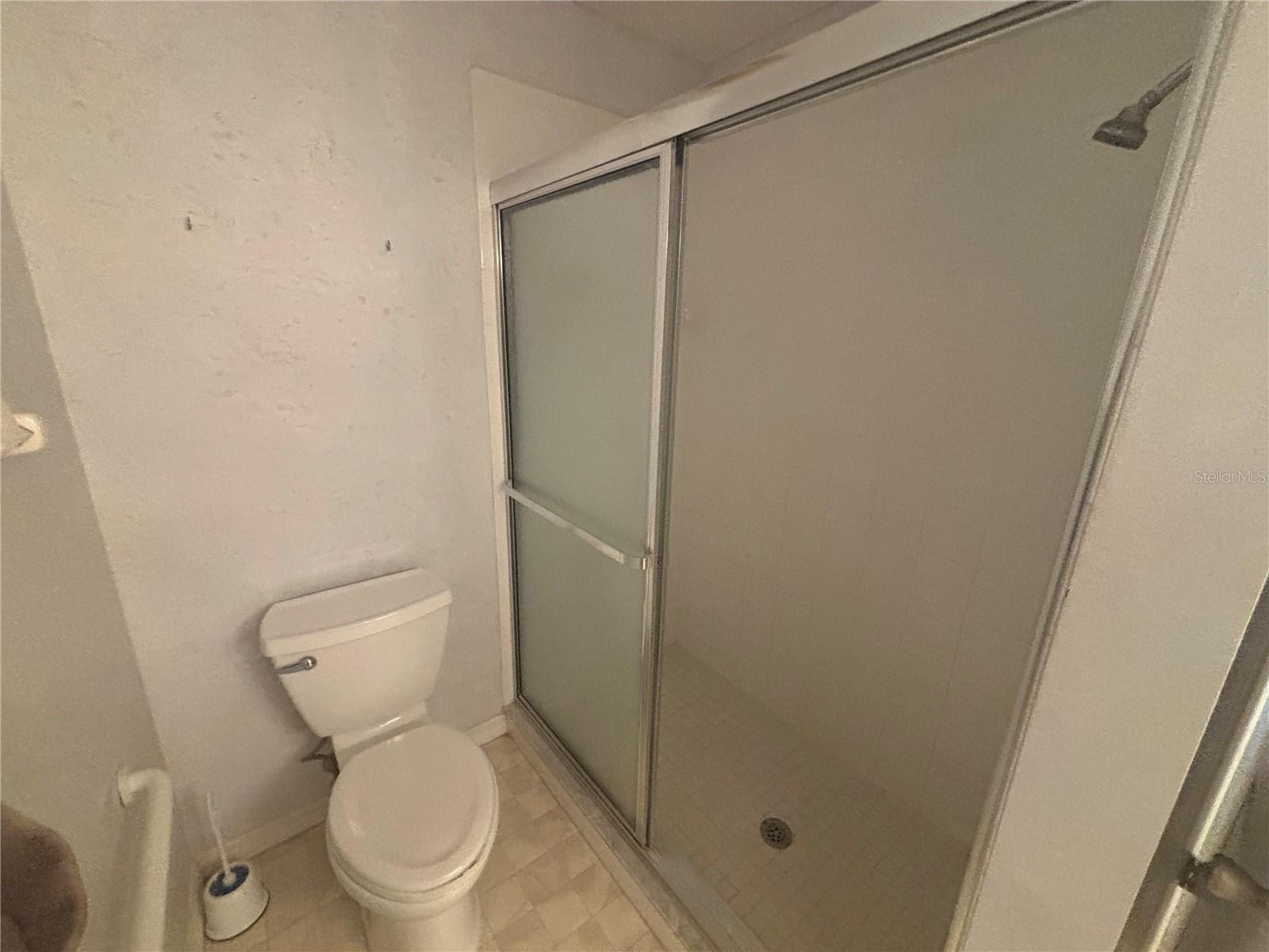 8815 VILLAGE GREEN BOULEVARD, Clermont, FL 34711