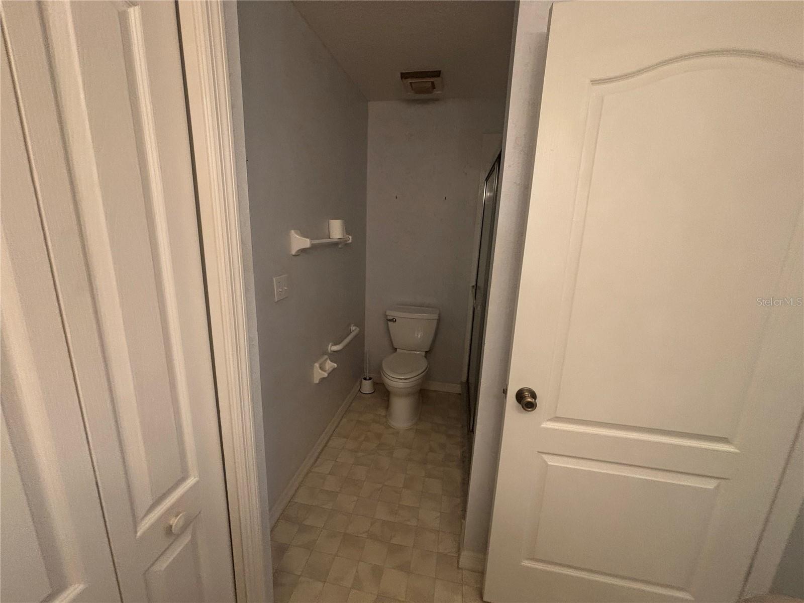 8815 VILLAGE GREEN BOULEVARD, Clermont, FL 34711