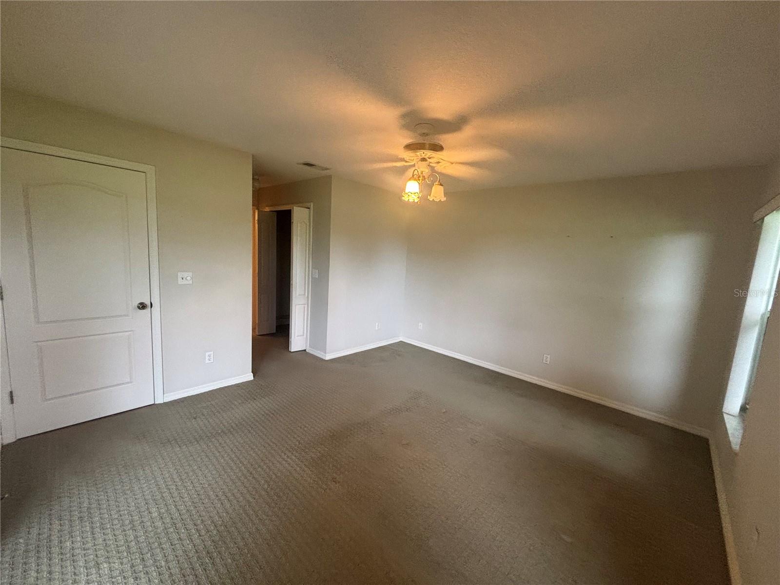 8815 VILLAGE GREEN BOULEVARD, Clermont, FL 34711