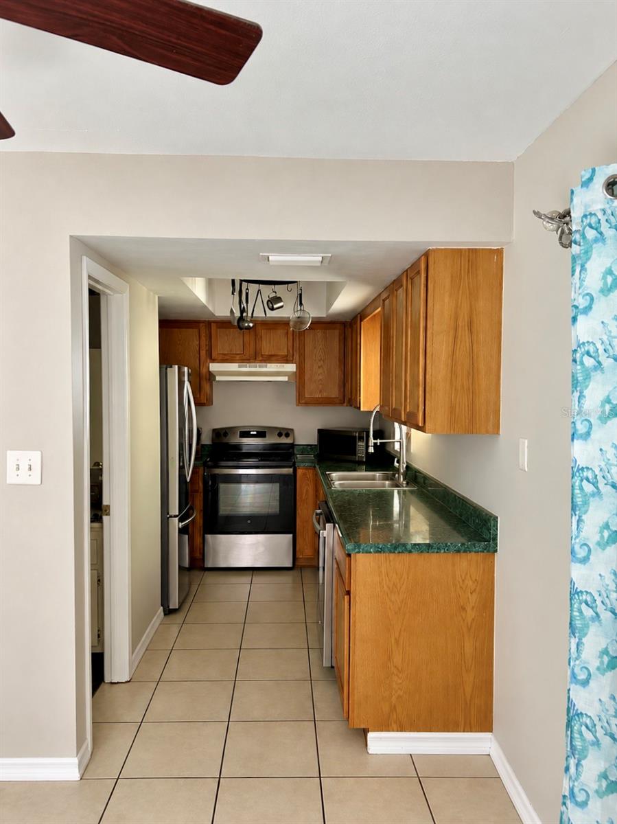 8445 DUNNELLON ROAD, Weeki Wachee, FL 34613