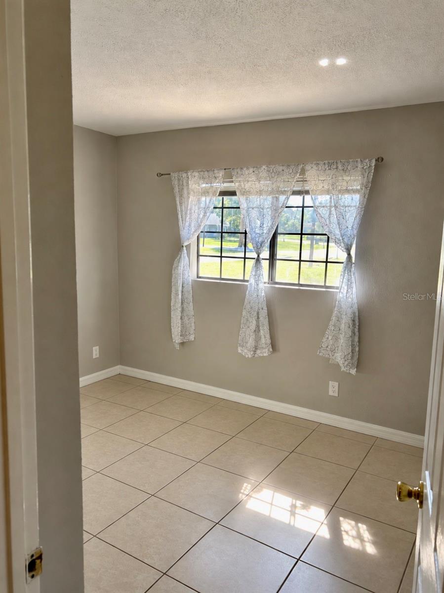 8445 DUNNELLON ROAD, Weeki Wachee, FL 34613