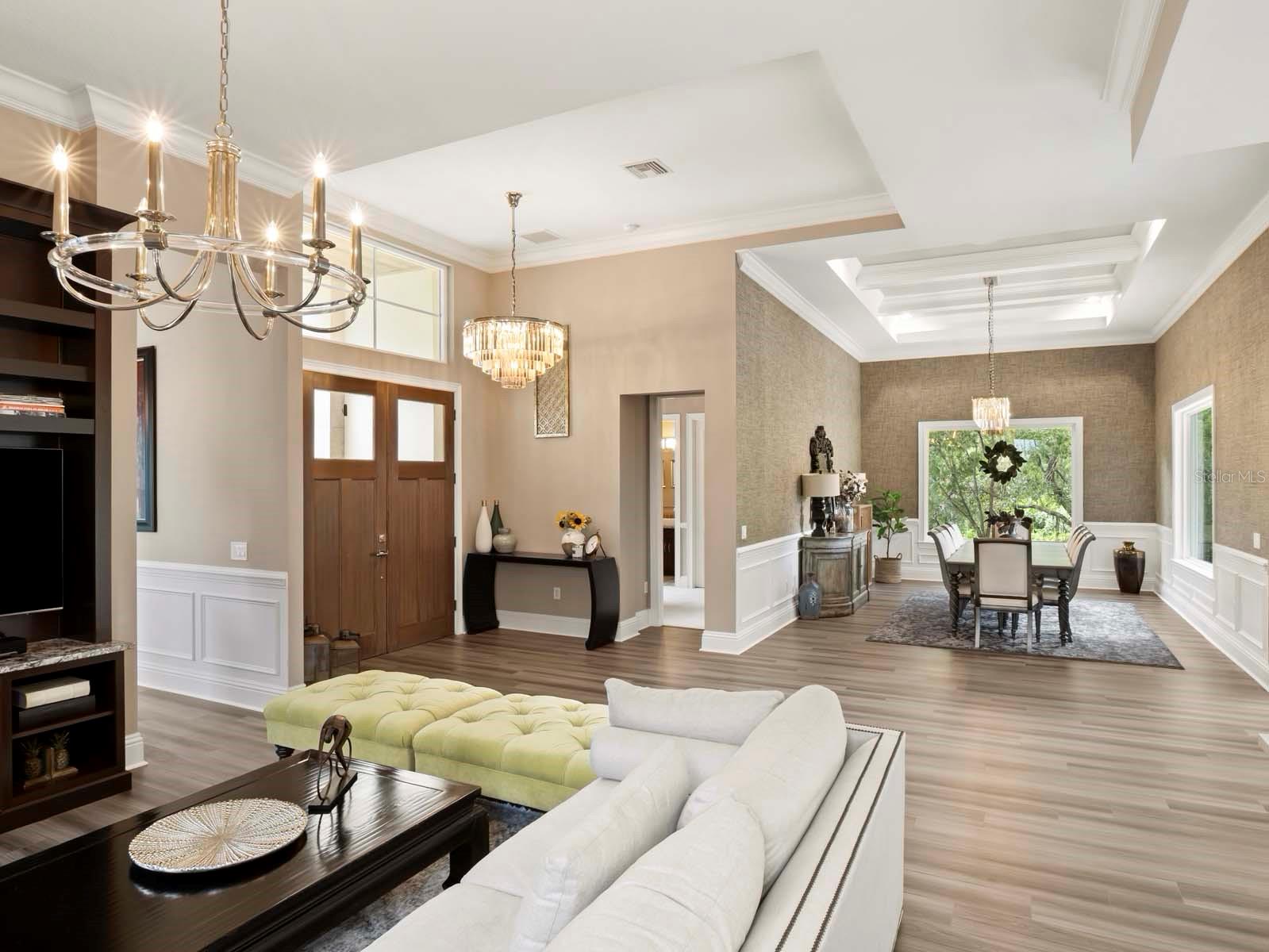 Foyer & Dining
