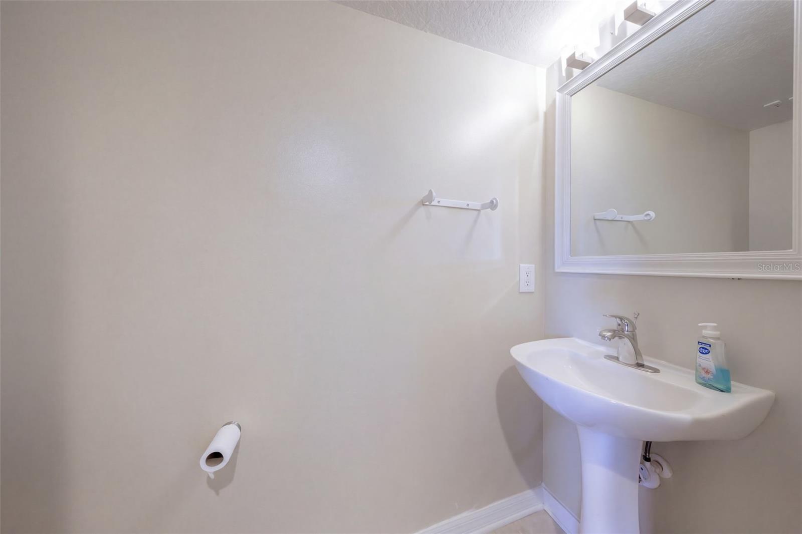 410 FAIRFIELD DRIVE, Sanford, FL 32771