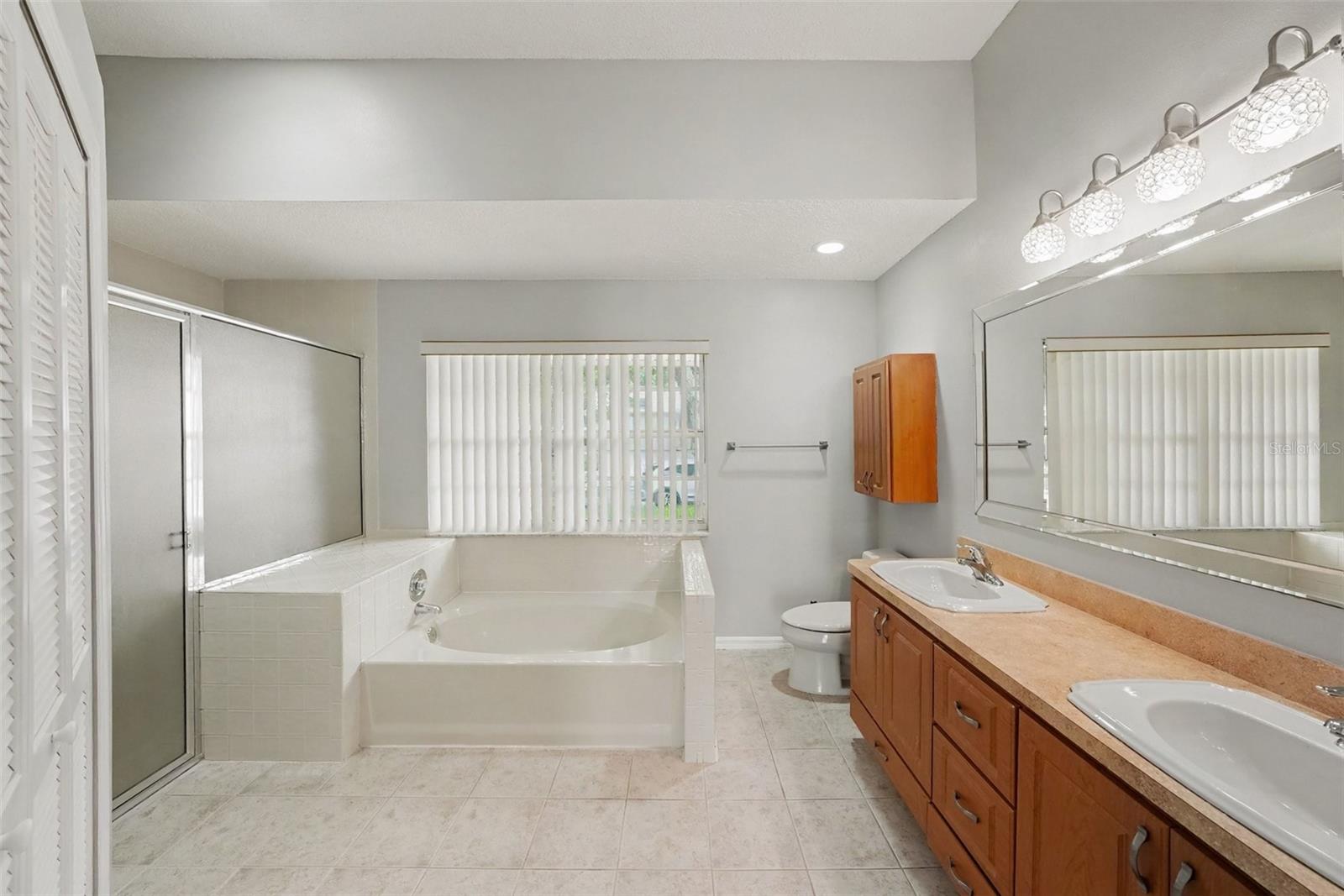 907 BRITTANY PARK BOULEVARD, Tarpon Springs, FL 34689