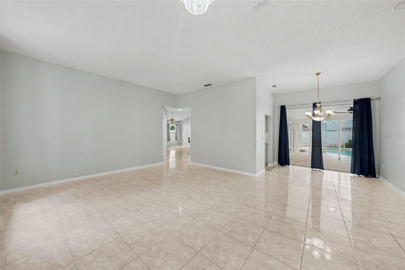907 BRITTANY PARK BOULEVARD, Tarpon Springs, FL 34689