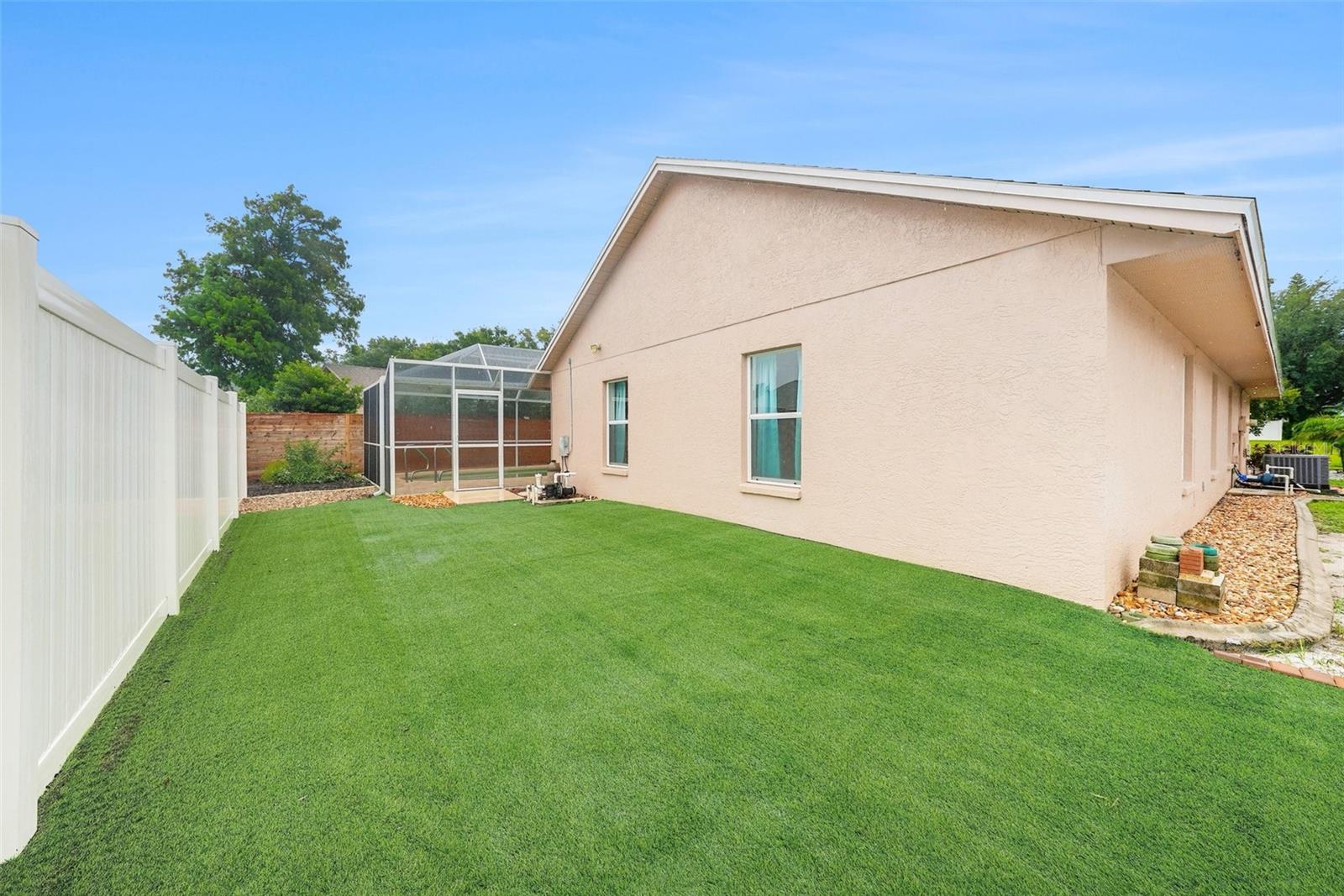 907 BRITTANY PARK BOULEVARD, Tarpon Springs, FL 34689