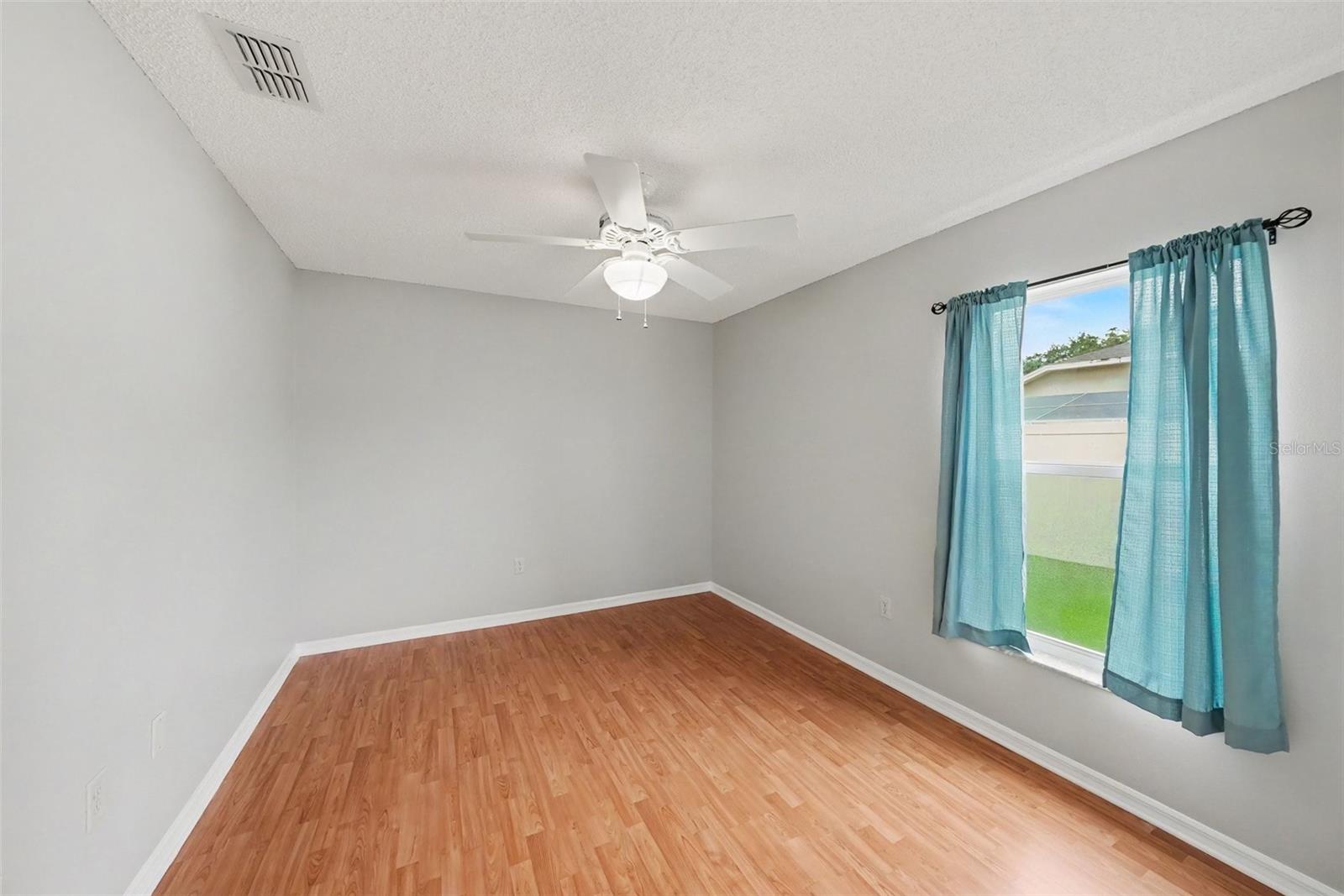 907 BRITTANY PARK BOULEVARD, Tarpon Springs, FL 34689