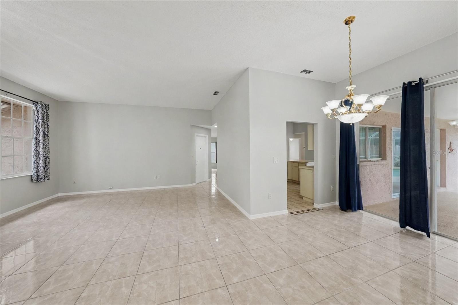 907 BRITTANY PARK BOULEVARD, Tarpon Springs, FL 34689