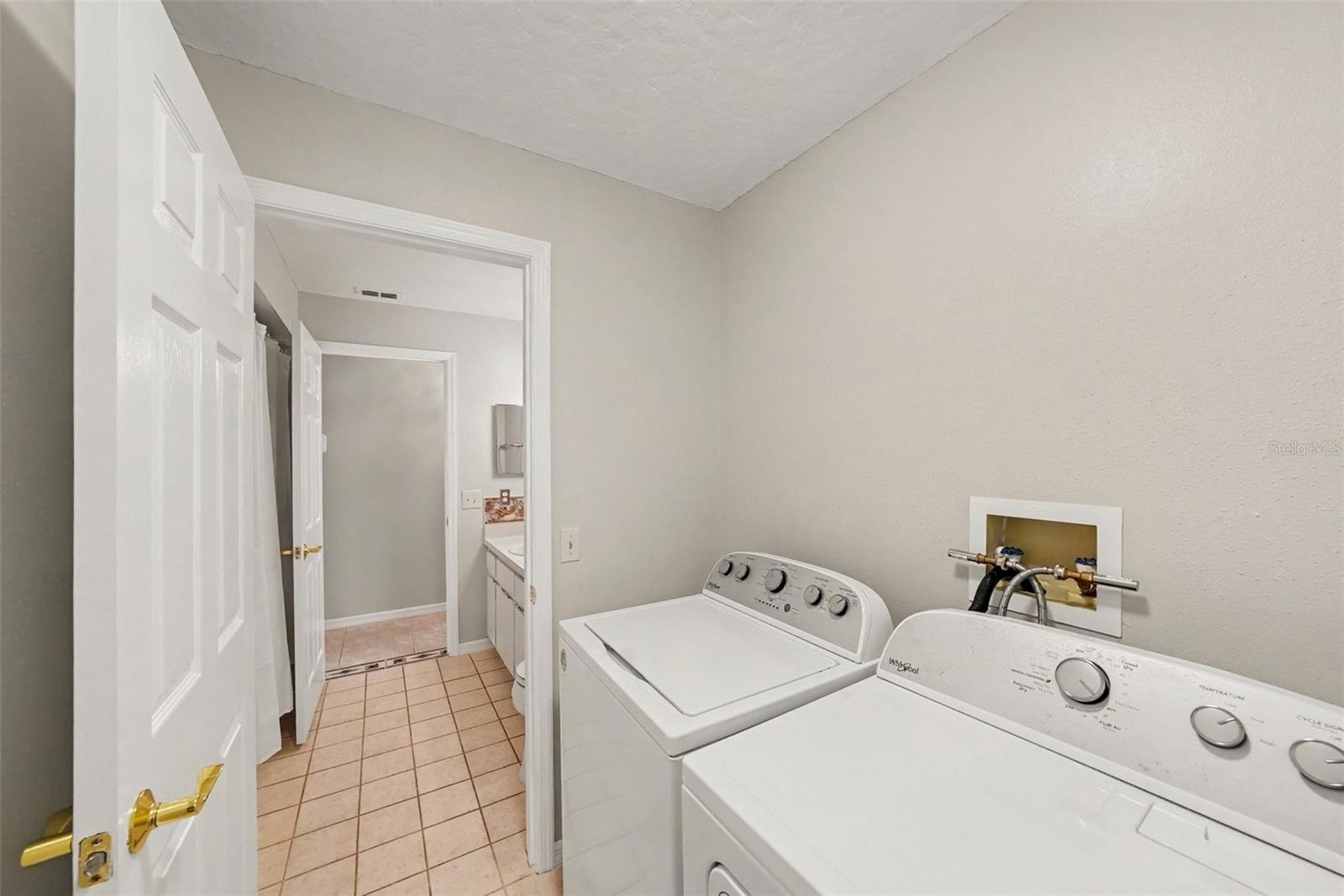 907 BRITTANY PARK BOULEVARD, Tarpon Springs, FL 34689