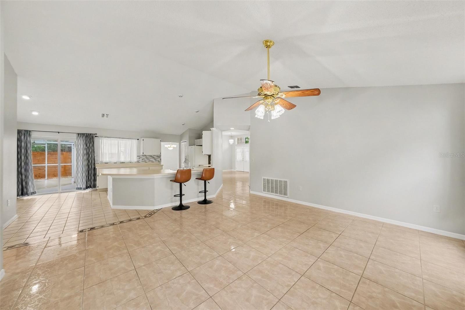 907 BRITTANY PARK BOULEVARD, Tarpon Springs, FL 34689