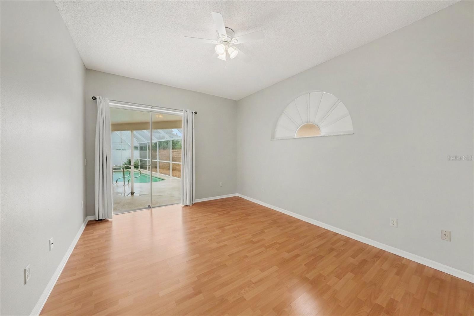 907 BRITTANY PARK BOULEVARD, Tarpon Springs, FL 34689