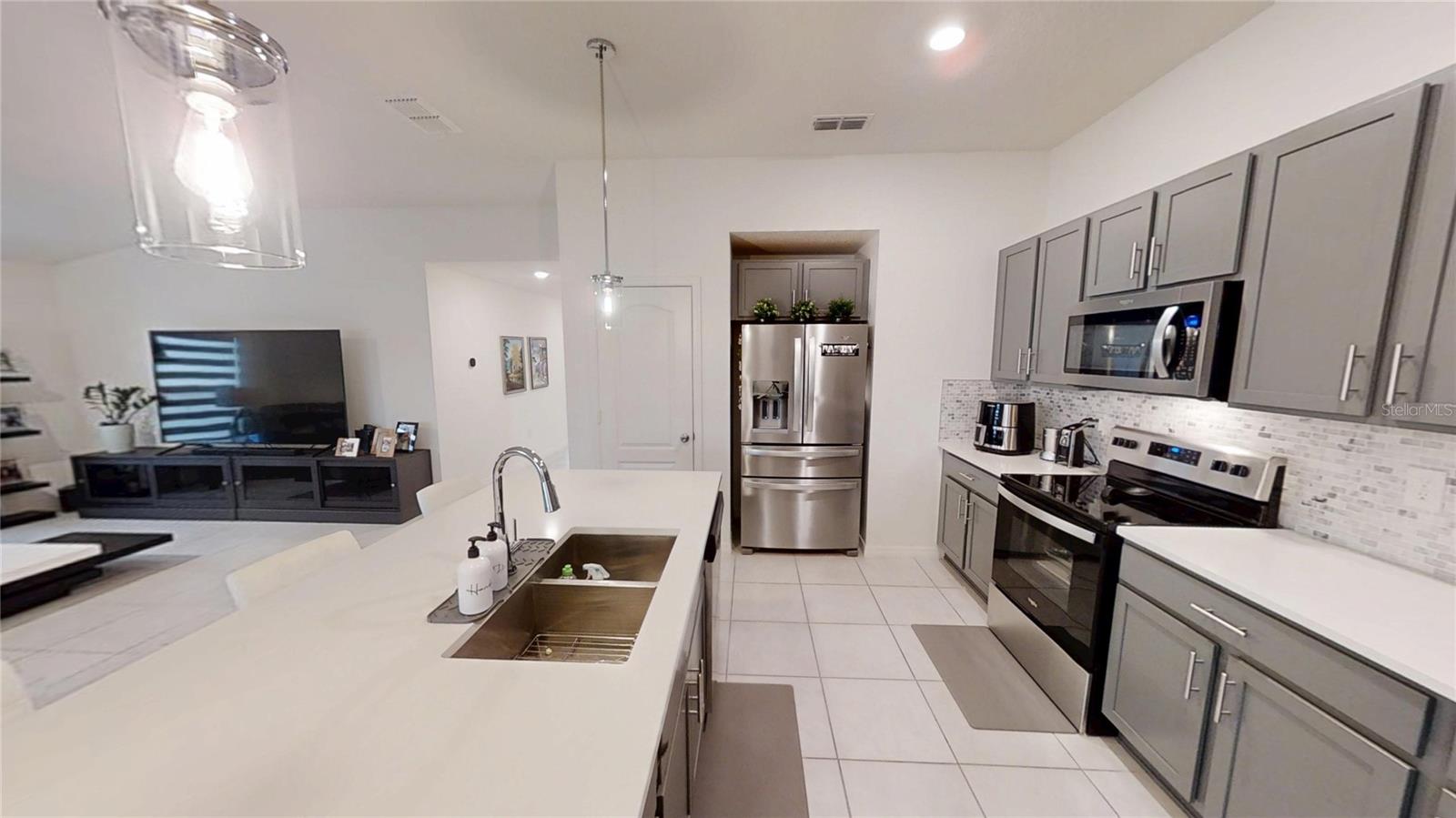1127 SEEDORF DRIVE, Winter Haven, FL 33881