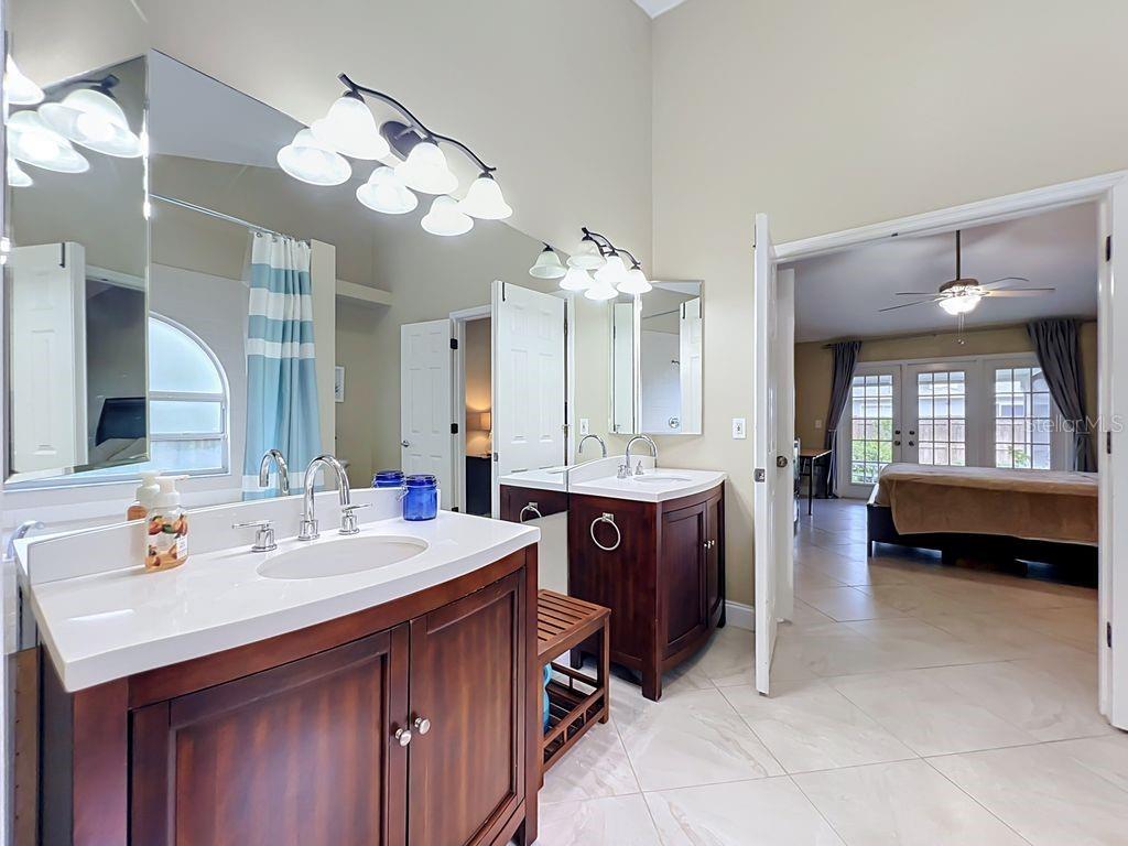 8609 CROSSBAY DRIVE, Orlando, FL 32829