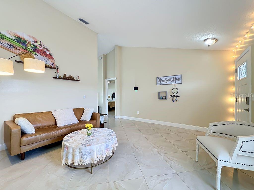 8609 CROSSBAY DRIVE, Orlando, FL 32829