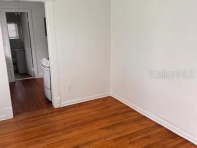 117 Annie bedroom, hardwood floors 117 Annie bedroom, hardwood floors