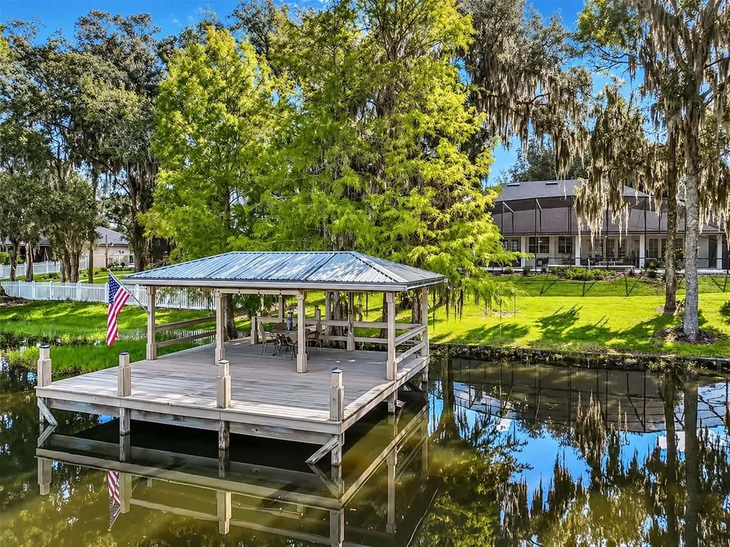972 OAKPOINT CIRCLE, Apopka, FL 32712